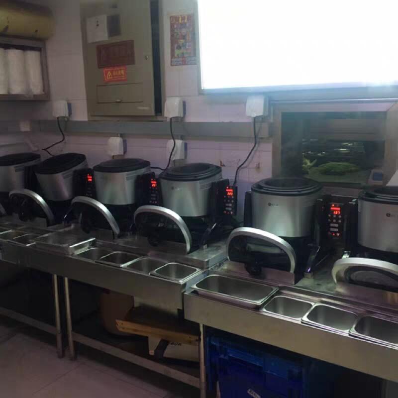 自動炒菜機
